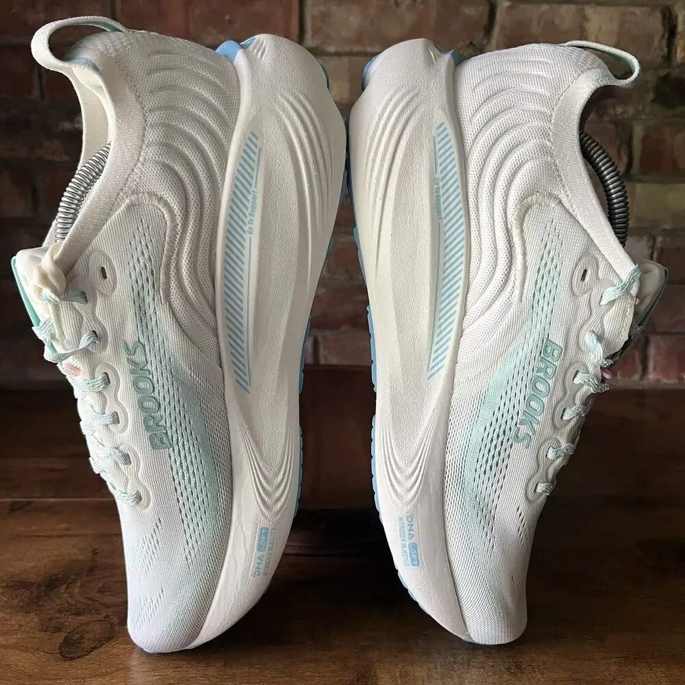 Brooks Adrenaline GTS 25 Supportive Cushioned White Running Shoes Womens 13